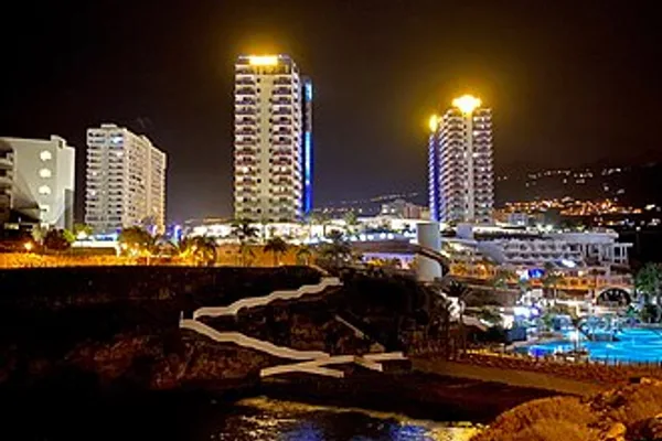 A hotel on the coast at Playa Paraíso